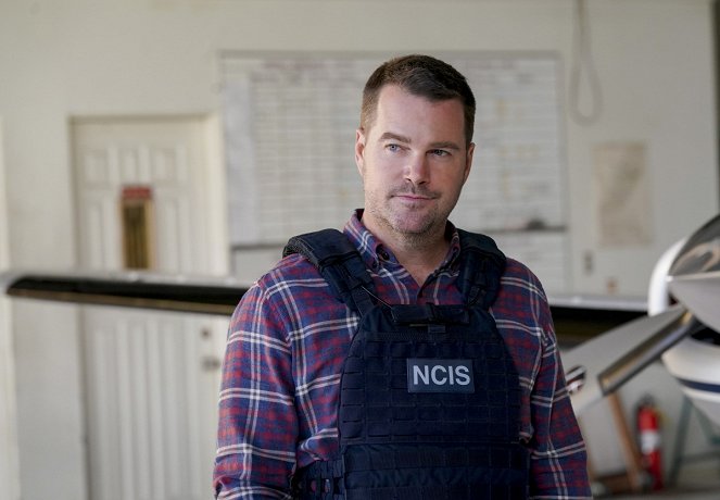NCIS: Los Angeles - Overdue - Van film - Chris O'Donnell
