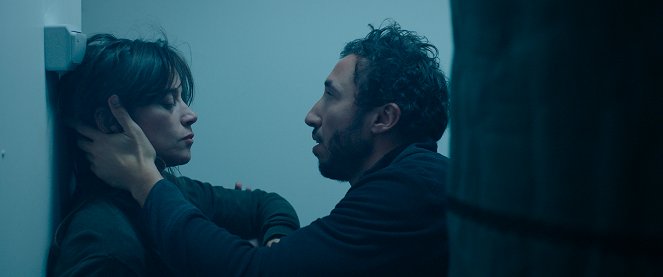 La Nuée - Film - Suliane Brahim, Sofian Khammes