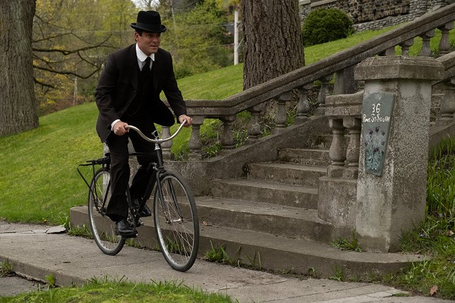 Murdoch Mysteries - Forever Young - Do filme - Yannick Bisson