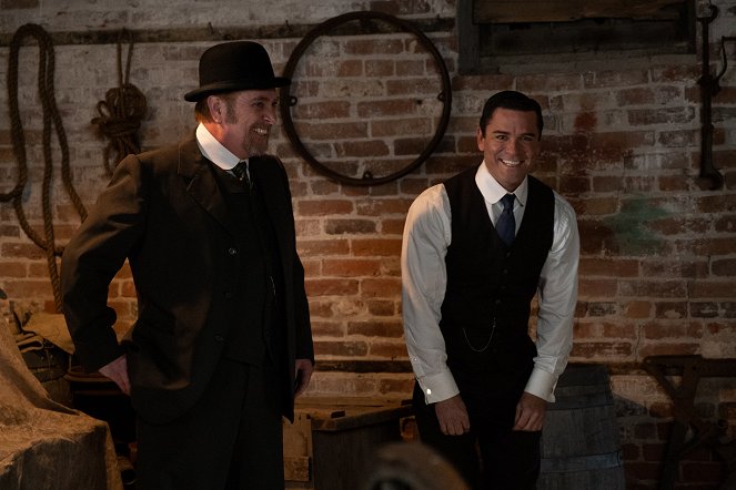 Murdoch Mysteries - Forever Young - Making of
