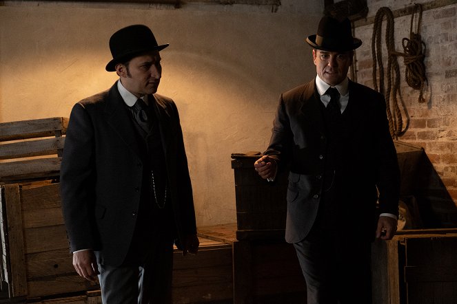 Murdoch Mysteries - Forever Young - Photos