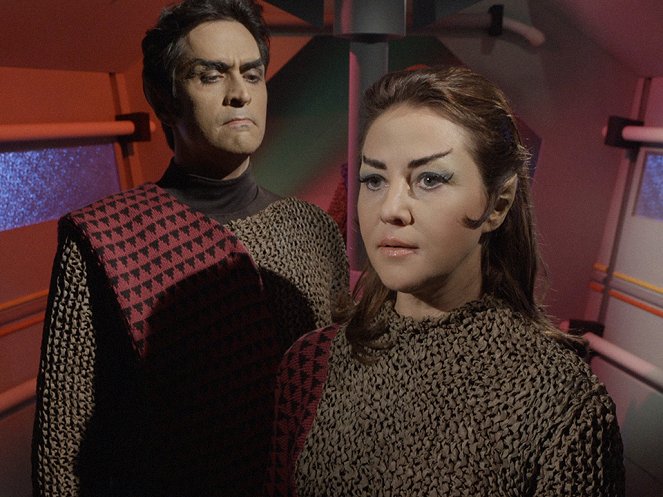 Star Trek Continues - To Boldly Go: Part I - De la película - Mark Meer, Amy Rydell