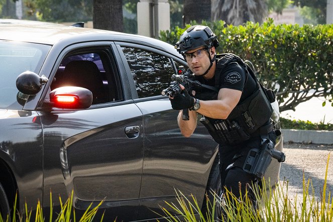 S.W.A.T. - Fracture - Van film - Alex Russell