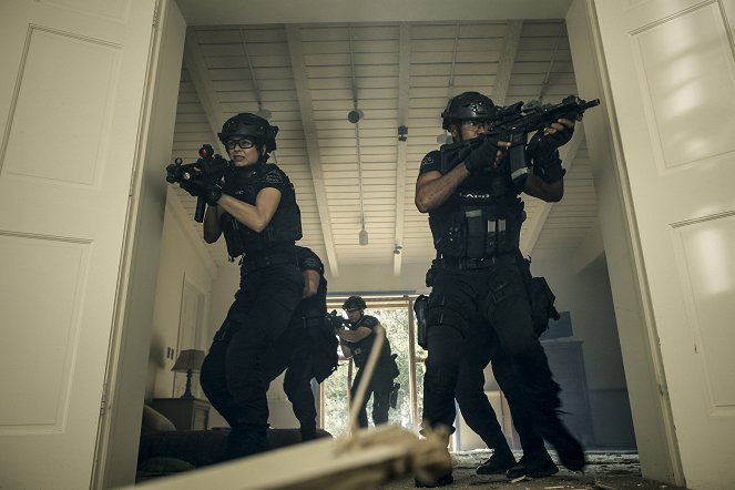 SWAT - Különleges egység - Eltökélt bűnösök - Filmfotók - Lina Esco