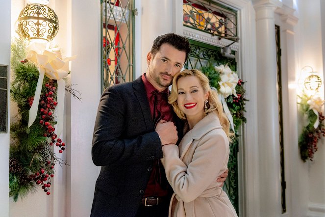 Christmas at Graceland - Promo - Wes Brown, Kellie Pickler