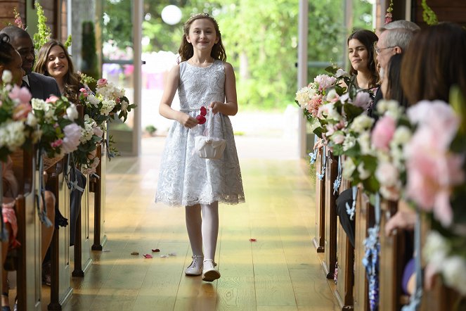 Wedding at Graceland - De la película - Claire Elizabeth Green