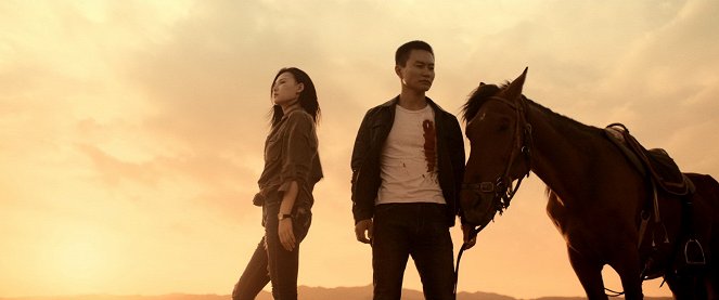 Burning Sun - Filmfotos - Xue Bi, Yuanjia Pan