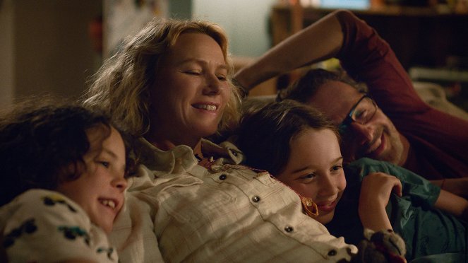 La familia Bloom - De la película - Naomi Watts, Andrew Lincoln