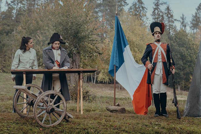 Triff... - Season 3 - Triff Napoleon - Filmfotos - Clarissa Corrêa da Silva, Stefko Hanushevsky