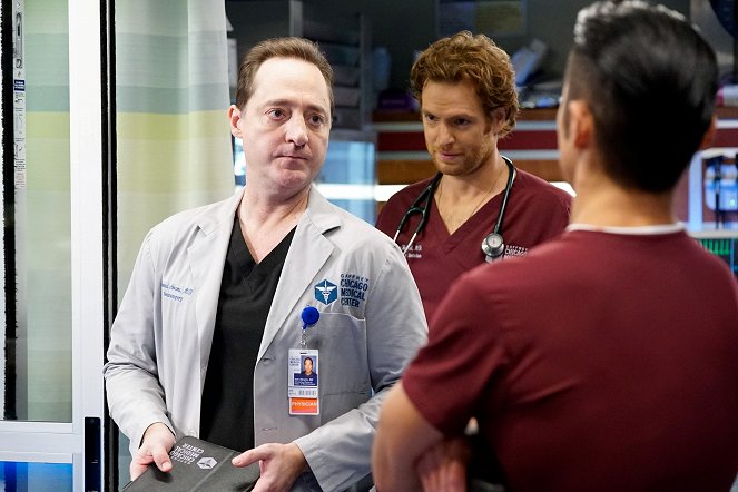 Chicago Med - Those Things Hidden in Plain Sight - Photos - Nick Gehlfuss