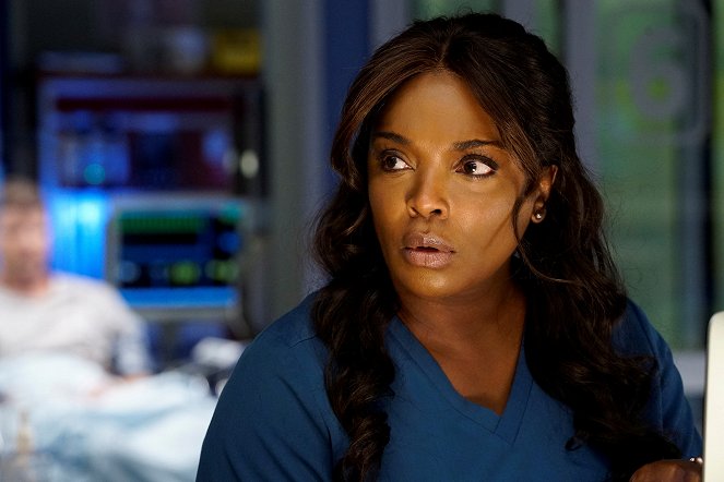 Chicago Med - In Search of Forgiveness, Not Permission - Film - Marlyne Barrett