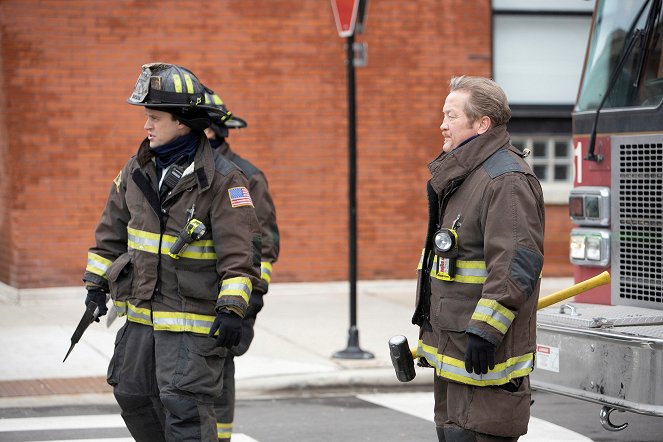 Chicago Fire - Zvláštní, co nám to připomíná - Z filmu - Jesse Spencer, Christian Stolte