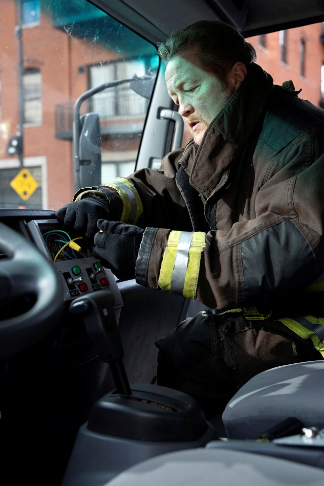 Chicago Fire - Funny What Things Remind Us - Photos - Christian Stolte
