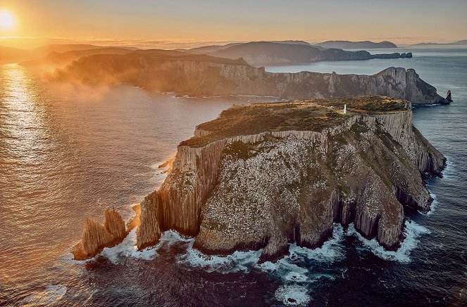 Australia's Ocean Odyssey: A Journey Down the East Australian Current - Film