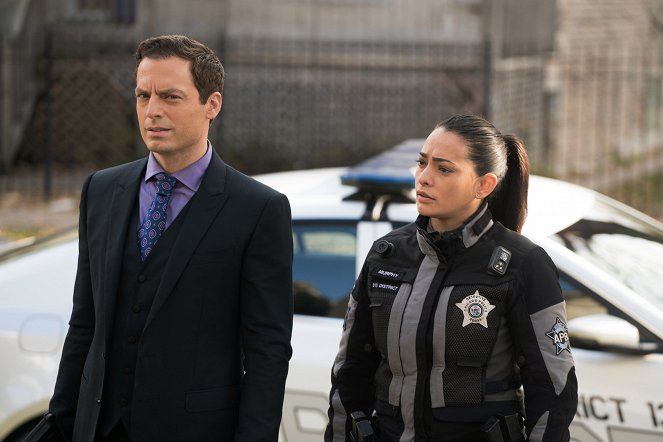 APB - Strange Bedfellows - Do filme - Justin Kirk, Natalie Martinez