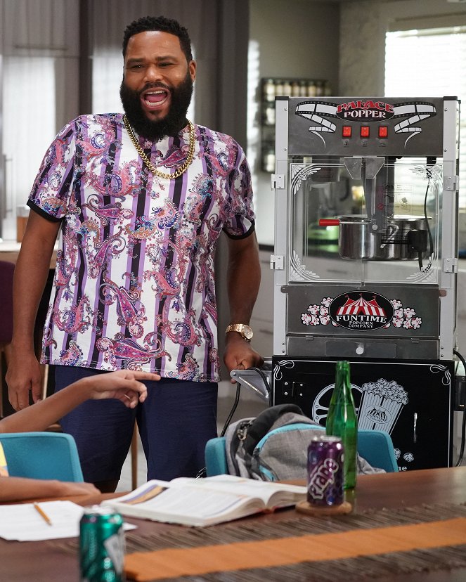 Black-ish - Black-Out - Photos - Anthony Anderson