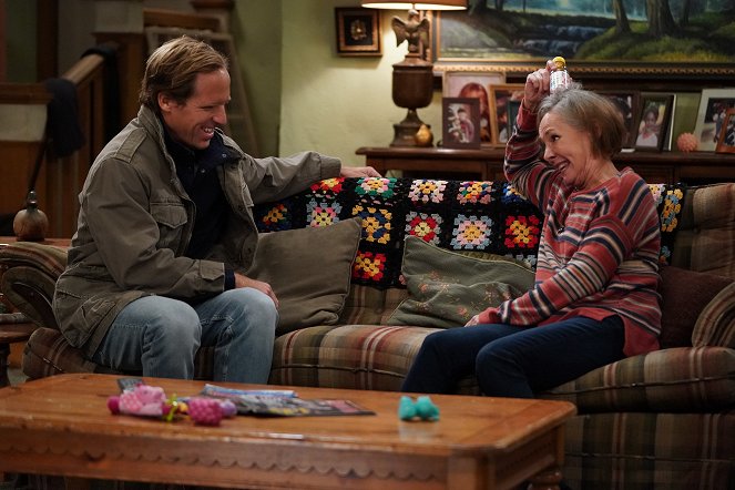 The Conners - Season 3 - Promotions, Podcasts and Magic Tea - Filmfotók - Nat Faxon, Laurie Metcalf