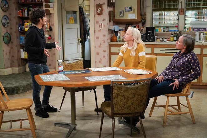 The Conners - Young Love, Old Lions and Middle-Aged Hyenas - Kuvat elokuvasta - Sara Gilbert, Alicia Goranson, Laurie Metcalf
