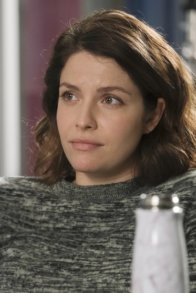 The Good Doctor - Parenting - Photos - Paige Spara