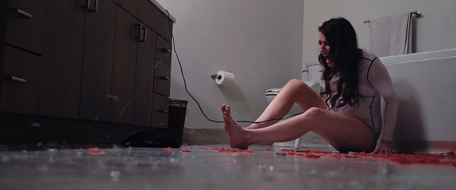 Das Honeymoon-Experiment - Filmfotos - Chloe Carroll