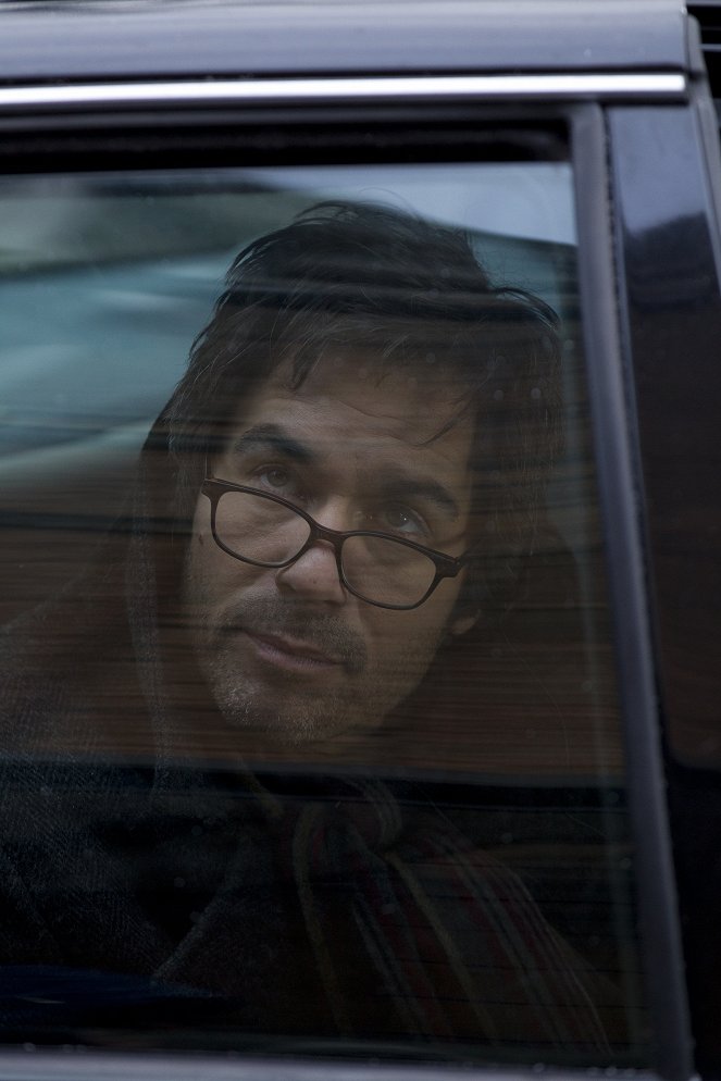 Perception - Season 1 - Pilot - Photos - Eric McCormack