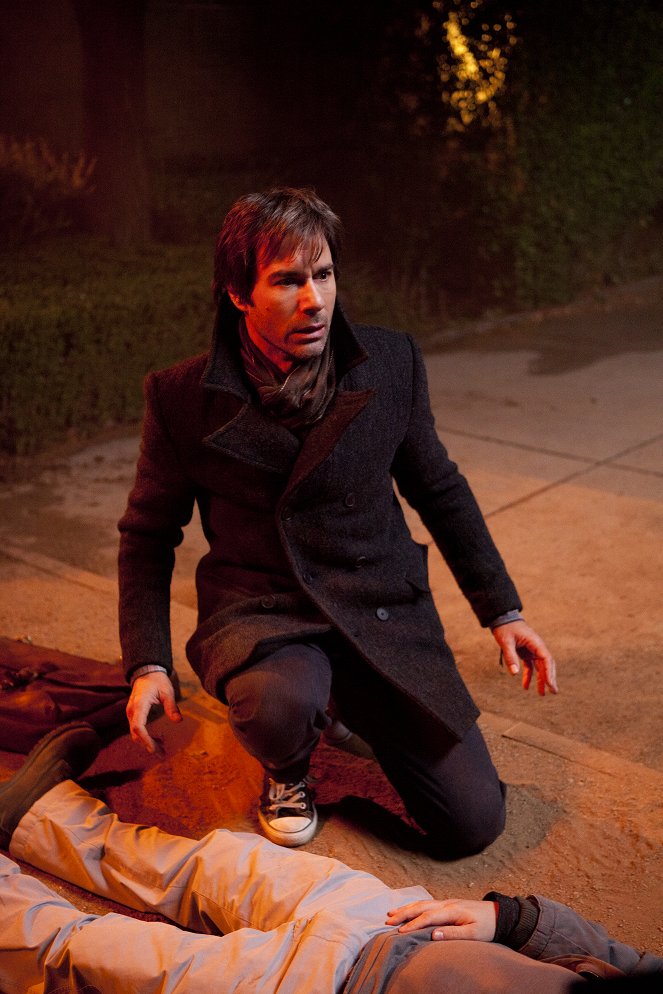 Perception - Season 1 - Shadow - Photos - Eric McCormack