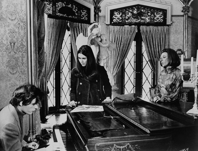 Night of Dark Shadows - Filmfotók - Kate Jackson, Grayson Hall