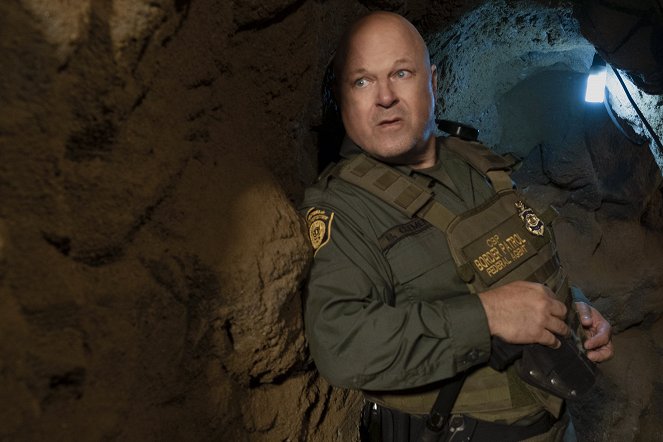 Coyote - Call of the Void - Film - Michael Chiklis