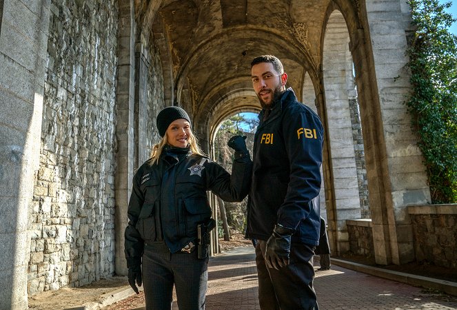 FBI: Special Crime Unit - Season 2 - Emotional Rescue - Photos - Tracy Spiridakos, Zeeko Zaki