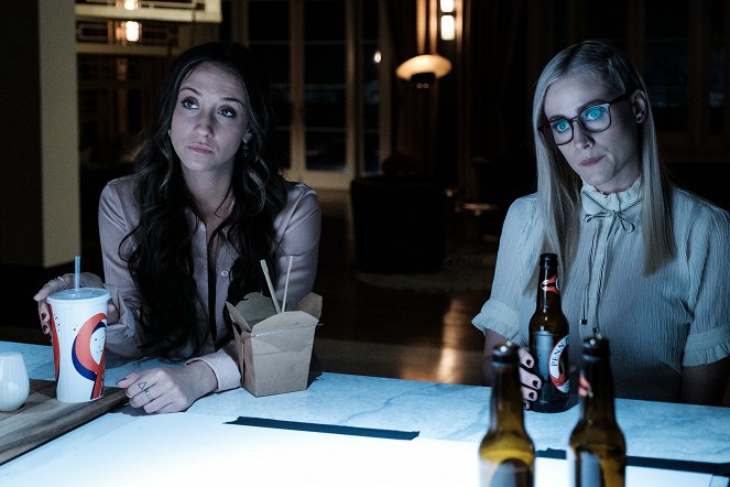The Magicians - Magicians Anonymous - Photos - Stella Maeve, Olivia Dudley