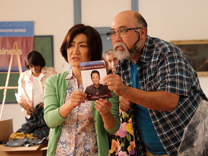 A Loja da Família Kim - Season 4 - Birds of a Feather - Do filme - Jean Yoon, Paul Sun-Hyung Lee