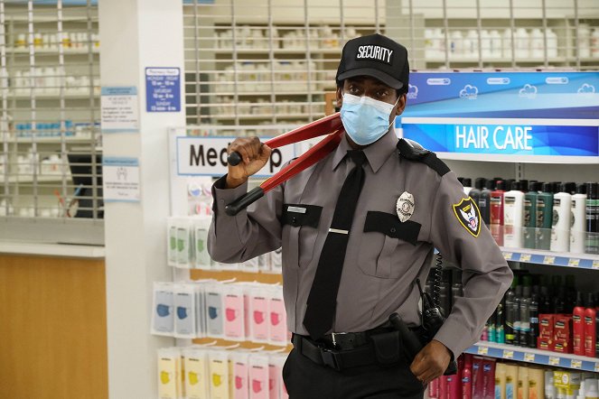 Superstore - Season 6 - Hair Care Products - Photos
