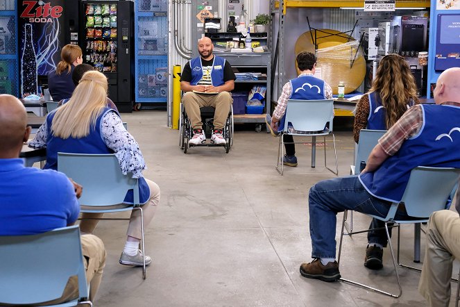 Superstore - Season 6 - Hair Care Products - Photos - Colton Dunn