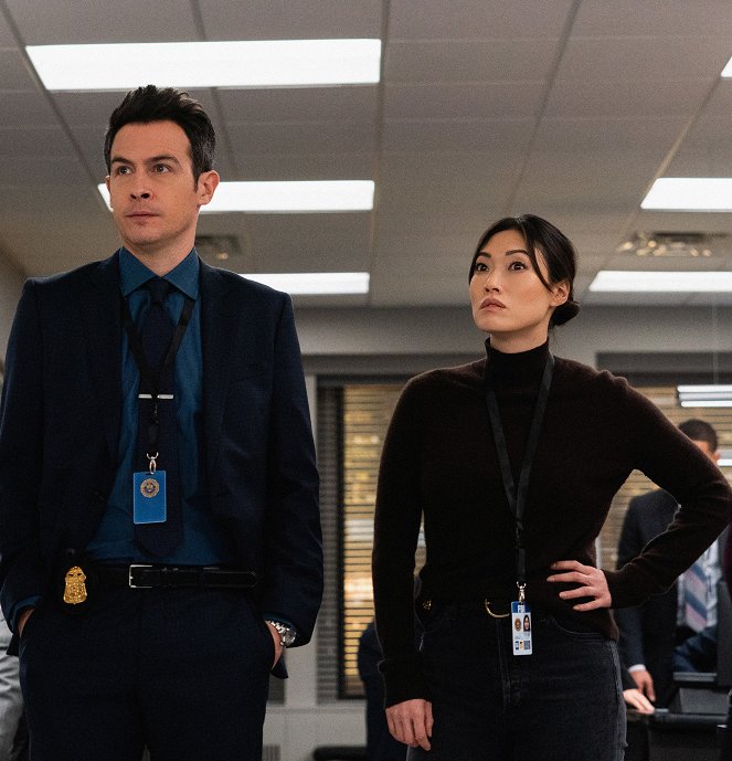 FBI: Special Crime Unit - Season 2 - Studio Gangster - Photos - John Boyd, Catherine Haena Kim