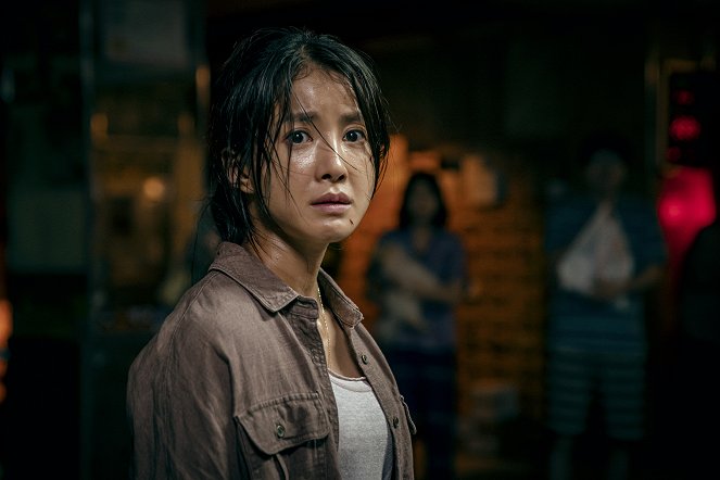스위트홈 - Season 1 - Episode 1 - Filmfotos - Si-yeong Lee