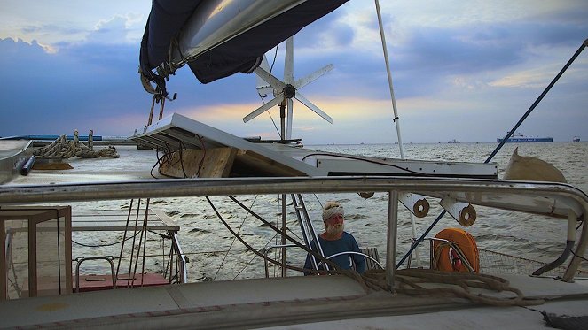 Mit Kompass und Köpfchen auf hoher See - Philippinen, Insel Negros - Filmfotos