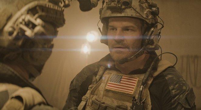 SEAL Team - Horror Has a Face - Photos - David Boreanaz