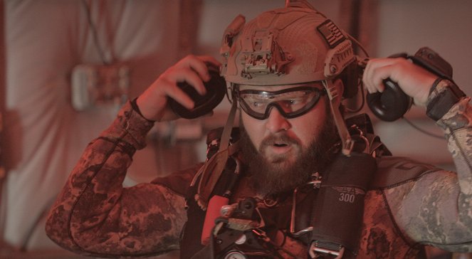 SEAL Team - Horror Has a Face - Van film - A. J. Buckley