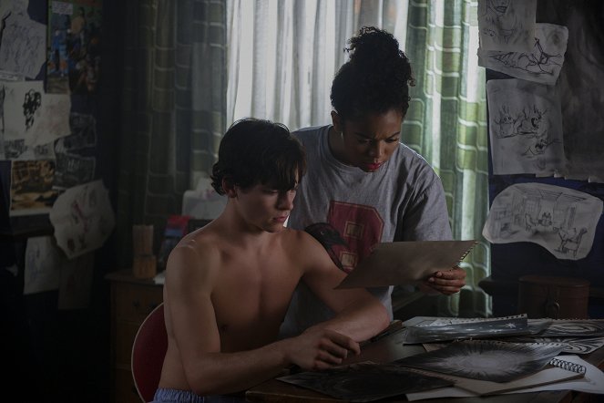 Chilling Adventures of Sabrina - Chapter Thirty: The Uninvited - Photos - Ross Lynch, Jaz Sinclair