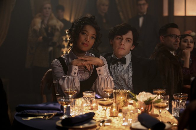 Chilling Adventures of Sabrina - Chapter Thirty: The Uninvited - Photos - Jaz Sinclair, Ross Lynch