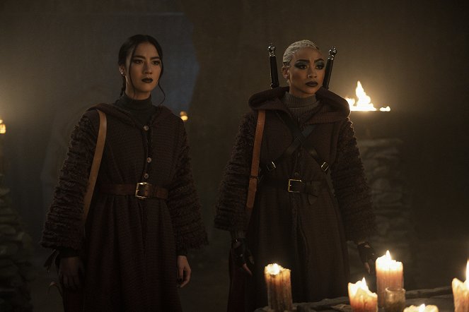 Chilling Adventures of Sabrina - Chapter Thirty-Six: At the Mountains of Madness - Photos - Adeline Rudolph, Tati Gabrielle
