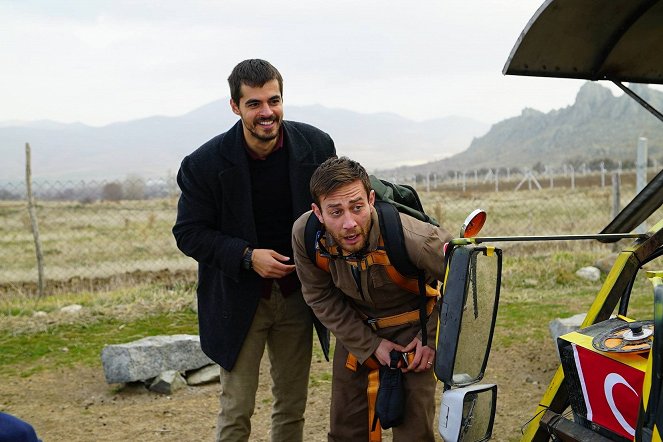 Gönül Dağı - Bozkırın Çocukları - Filmfotos - Berk Atan, Semih Ertürk