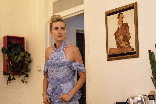 Search Party - Paranoia - Photos - Meredith Hagner