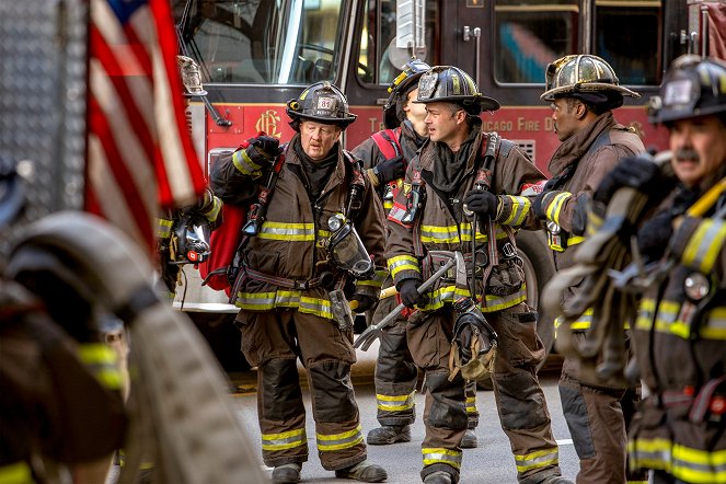 Chicago Fire - Season 9 - Mon jour de chance - Film - Christian Stolte, Taylor Kinney, Eamonn Walker