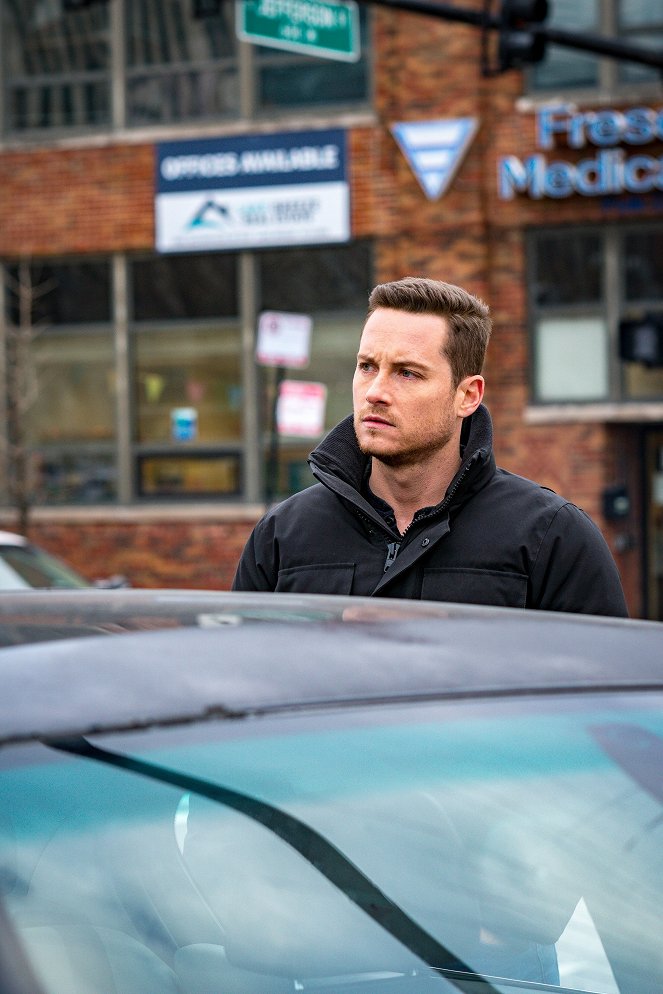 Chicago P.D. - In Your Care - Photos - Jesse Lee Soffer