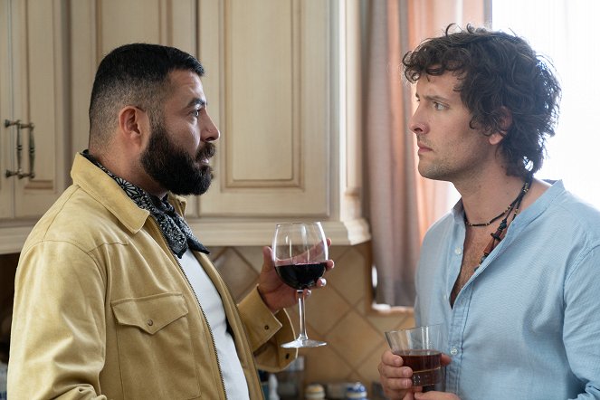 Friendsgiving - De la película - Mike Rose, Jack Donnelly