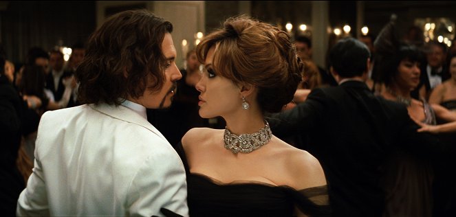 Cudzinec - Z filmu - Johnny Depp, Angelina Jolie