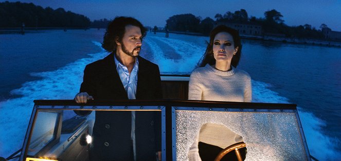 Cudzinec - Z filmu - Johnny Depp, Angelina Jolie