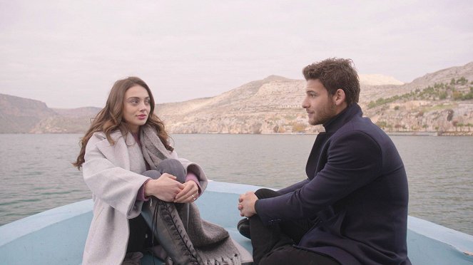Benim Adım Melek - Episode 20 - De la película - Rabia Soytürk, Mustafa Mert Koç