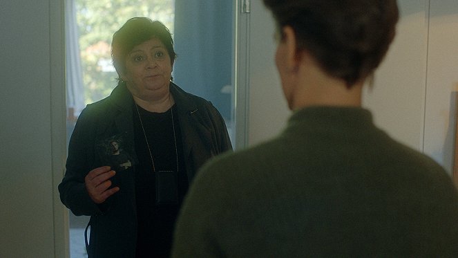Aallonmurtaja - Vaarallinen vieras - De la película - Sanna-Kaisa Palo